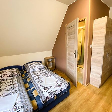Osrodek Wczasowo-Kolonijny Gron Bed and Breakfast Biały Dunajec Eksteriør billede