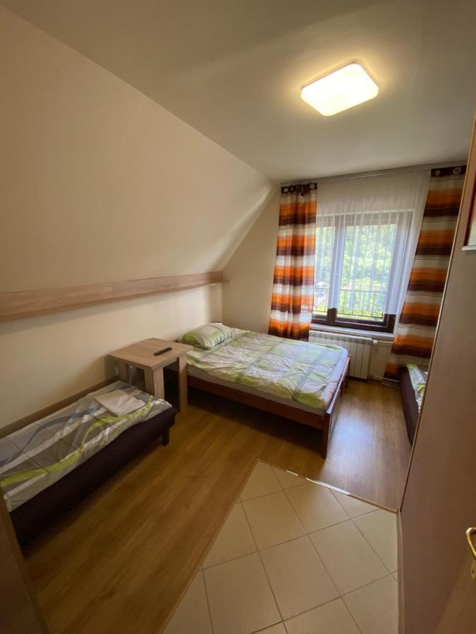 Osrodek Wczasowo-Kolonijny Gron Bed and Breakfast Biały Dunajec Eksteriør billede