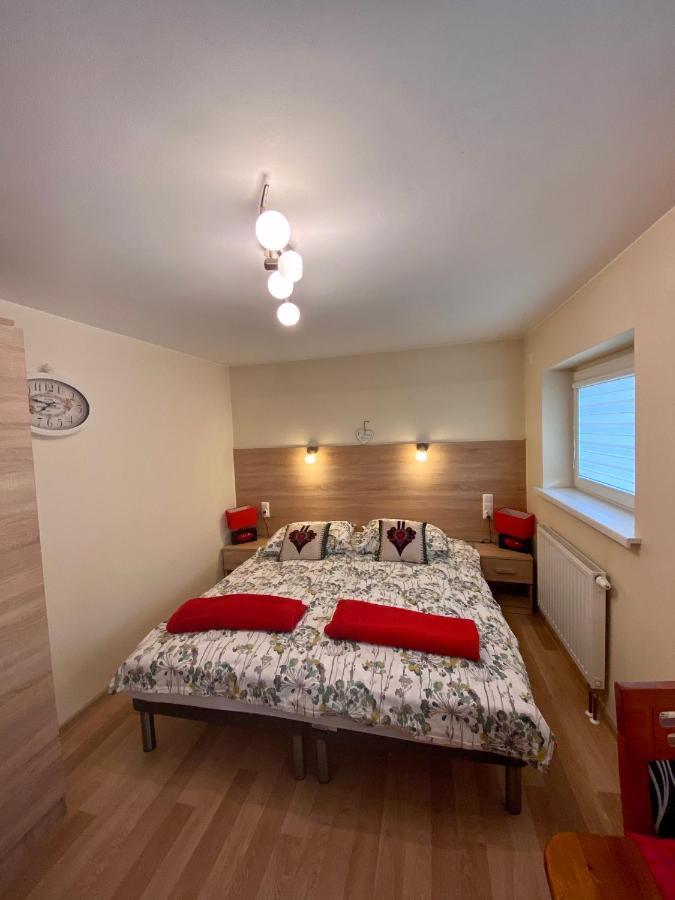 Osrodek Wczasowo-Kolonijny Gron Bed and Breakfast Biały Dunajec Eksteriør billede