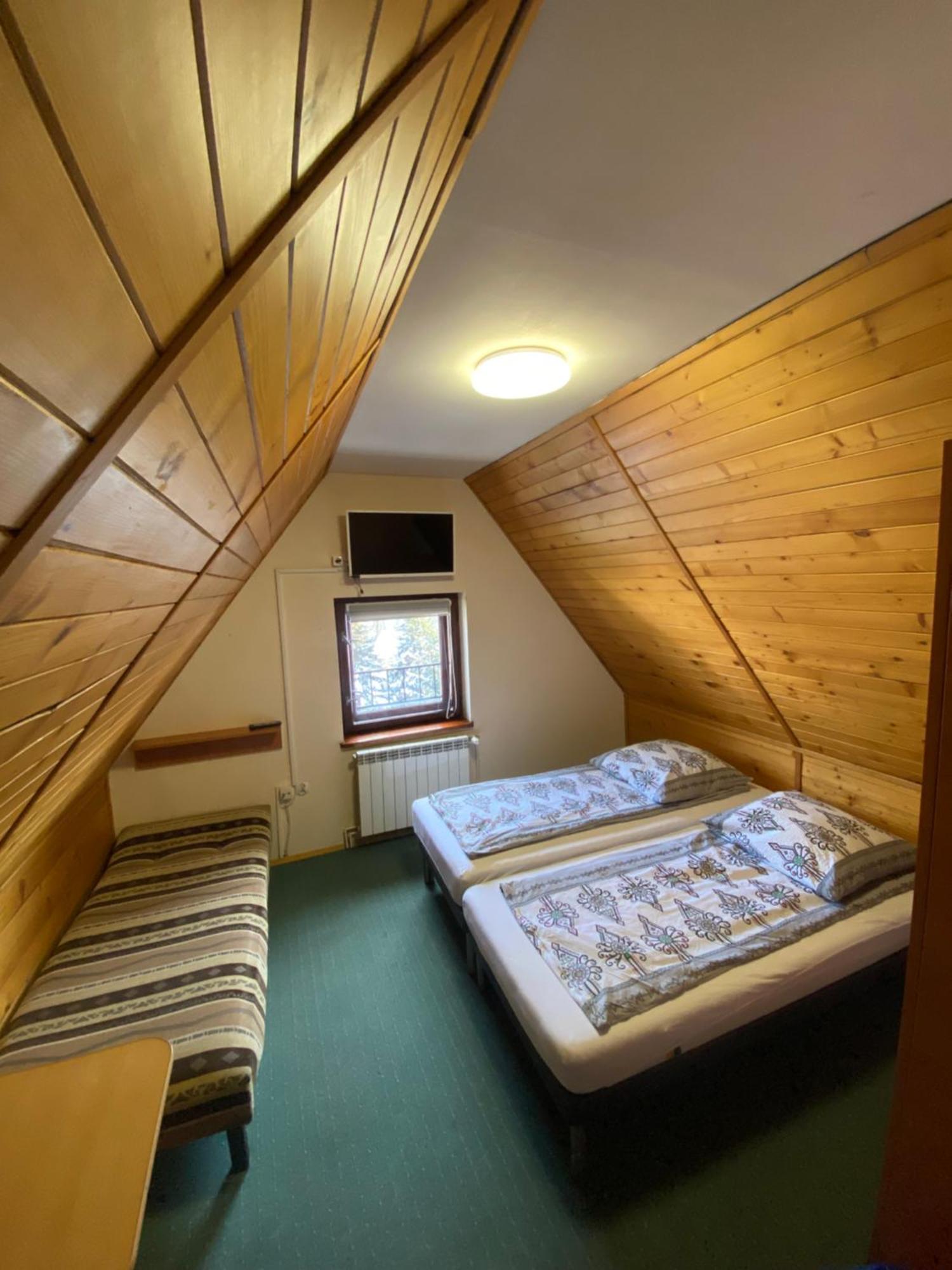 Osrodek Wczasowo-Kolonijny Gron Bed and Breakfast Biały Dunajec Eksteriør billede